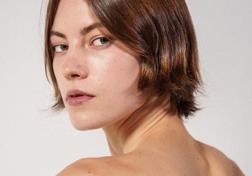 Mi peluquero me dijo que en 2026 mi cabello sería más francés que nunca: cortes con movimiento y looks despeinados